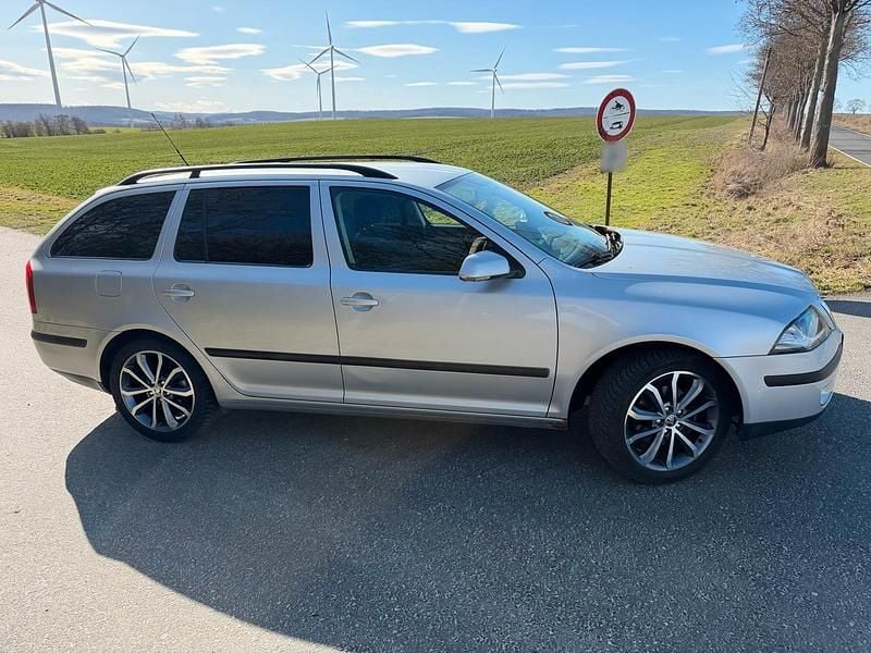Gebraucht Skoda Octavia 141 PS (103 kW) 2007 Grau Kombi