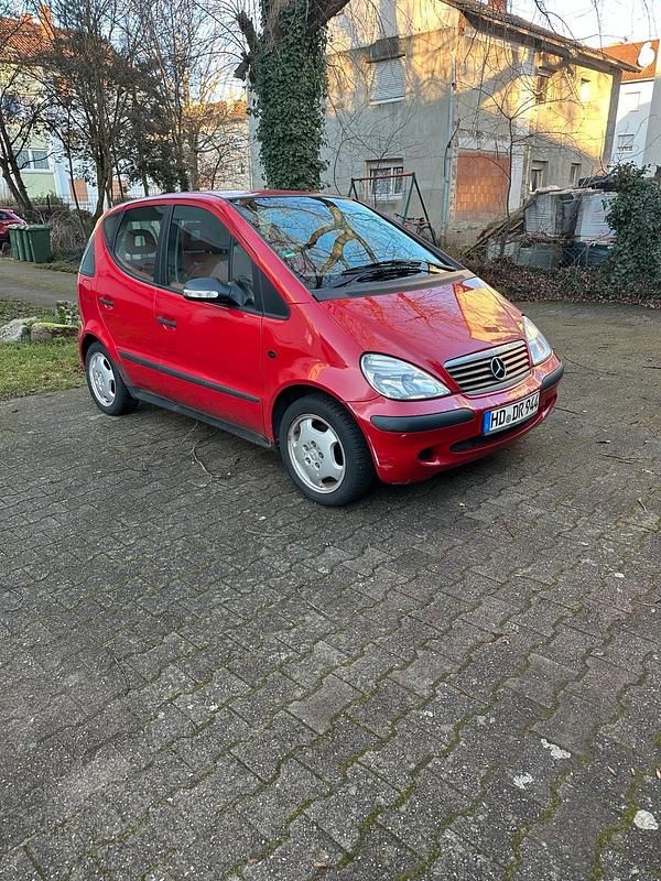 Rot Gebraucht 2003 Mercedes A140 Kleinwagen | 2.000 € - Bild 1/4
