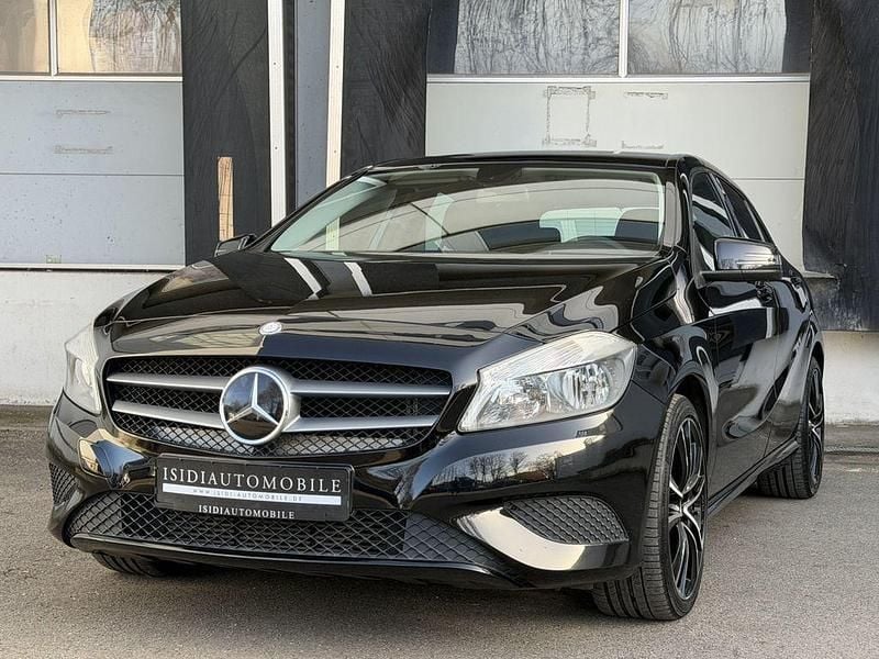 Gebraucht Mercedes A180 122 PS (89 kW) 2013 Schwarz Limousine