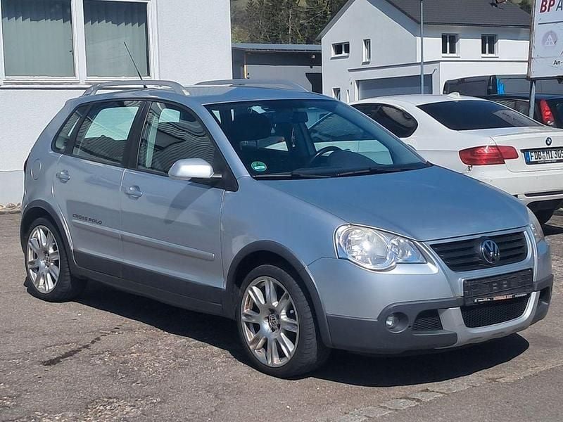 Używany VW Polo Cross 80 KM (58 kW) 2006 Srebrny Hatchback
