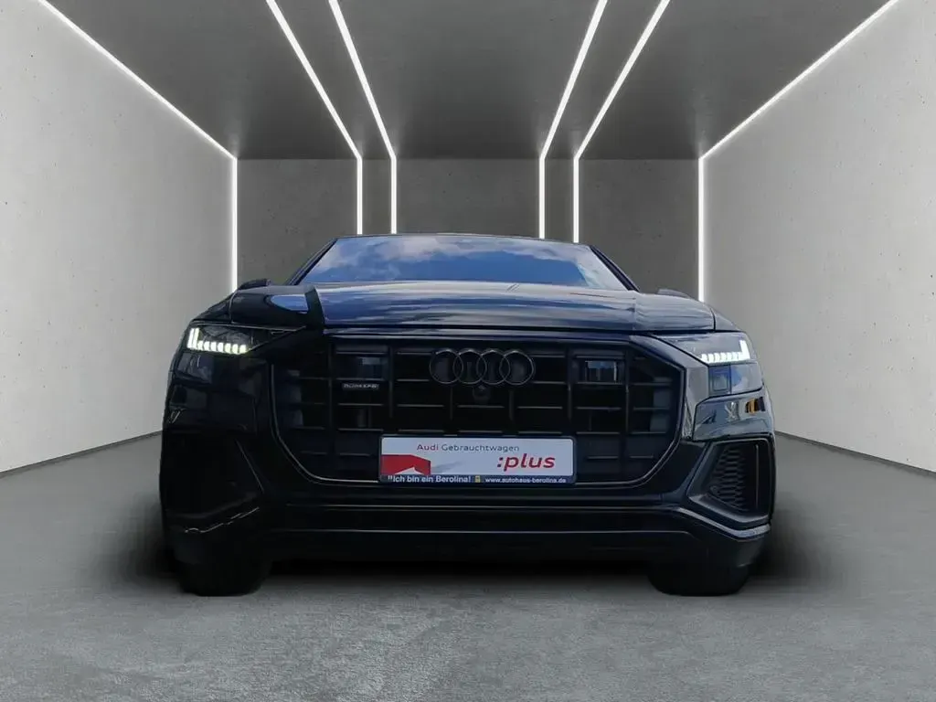 Gebraucht Audi Q8 Competition 340 PS (250 kW) 2023 Mythosschwarz metallic SUV