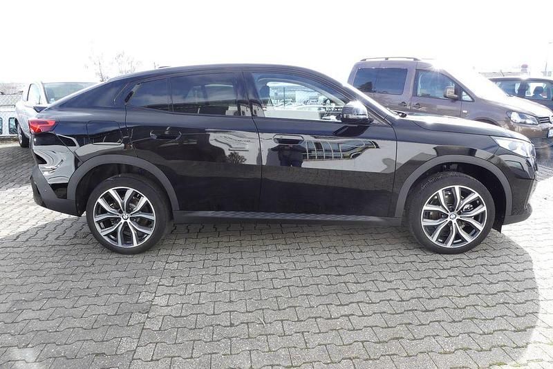 Gebraucht BMW X2 156 PS (114 kW) 2024 Schwarz SUV