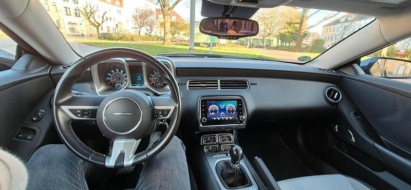 Gebraucht Chevrolet Camaro 306 PS (225 kW) 2011 Schwarz Coupé