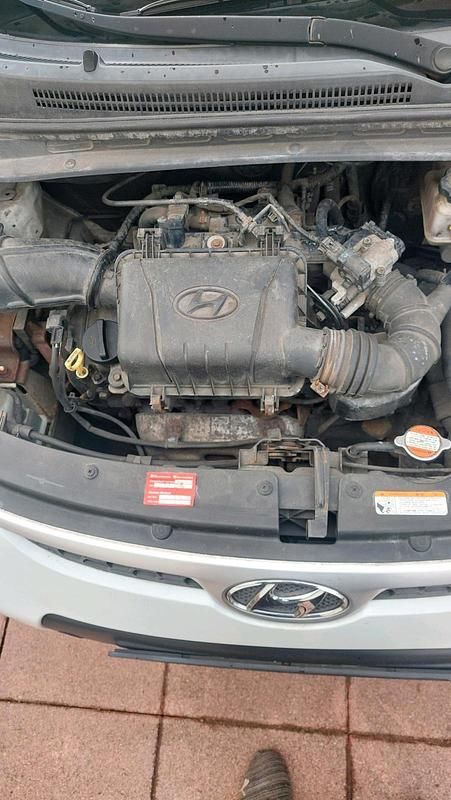 Gebraucht Hyundai i10 66 PS (48 kW) 2010 Weiß Kleinwagen