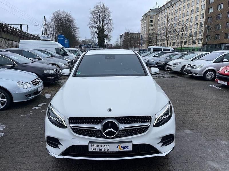 Gebraucht Mercedes GLC250 AMG line 211 PS (155 kW) 2017 Weiß Coupé