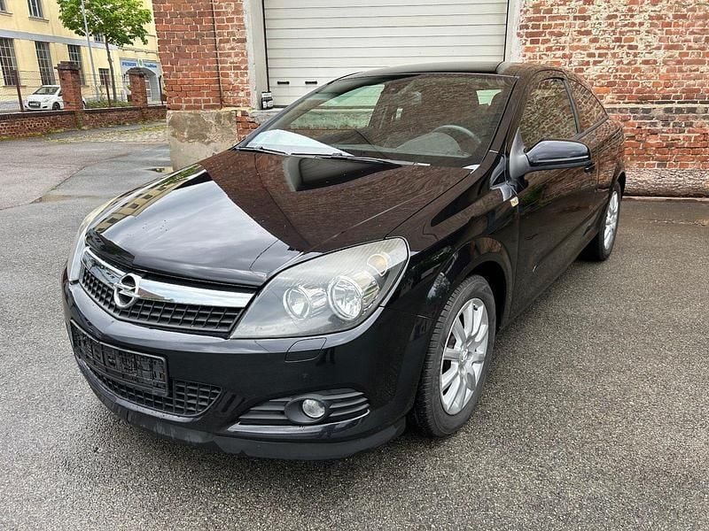 Schwarz Gebraucht 2008 Opel Astra GTC Coupé | 1.550 € (Guter Preis) - Bild 1/4