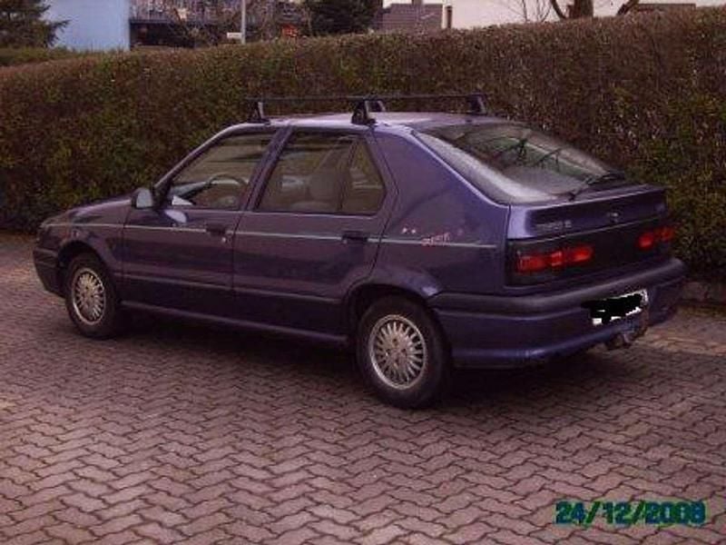 Gebraucht Renault 19 73 PS (53 kW) 1993 Blau Limousine