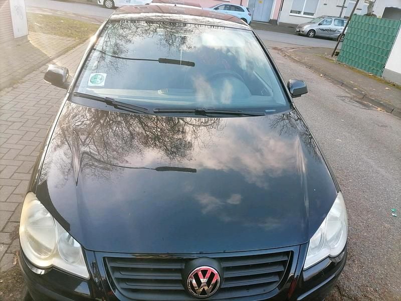 Gebraucht VW Polo 75 PS (55 kW) 2008 Schwarz Kleinwagen