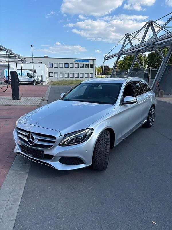 Gebraucht Mercedes C180 156 PS (114 kW) 2016 Silber Kombi