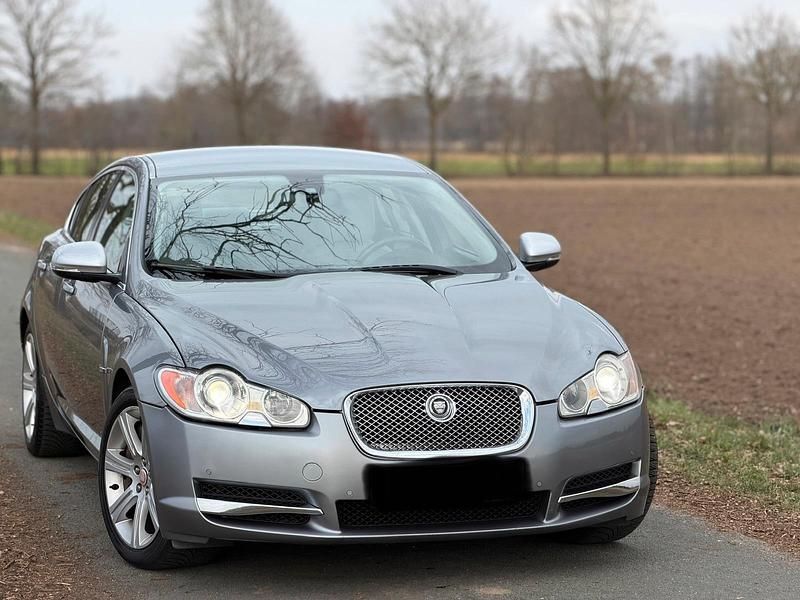 Gebraucht Jaguar XF 240 PS (176 kW) 2010 Grau Limousine