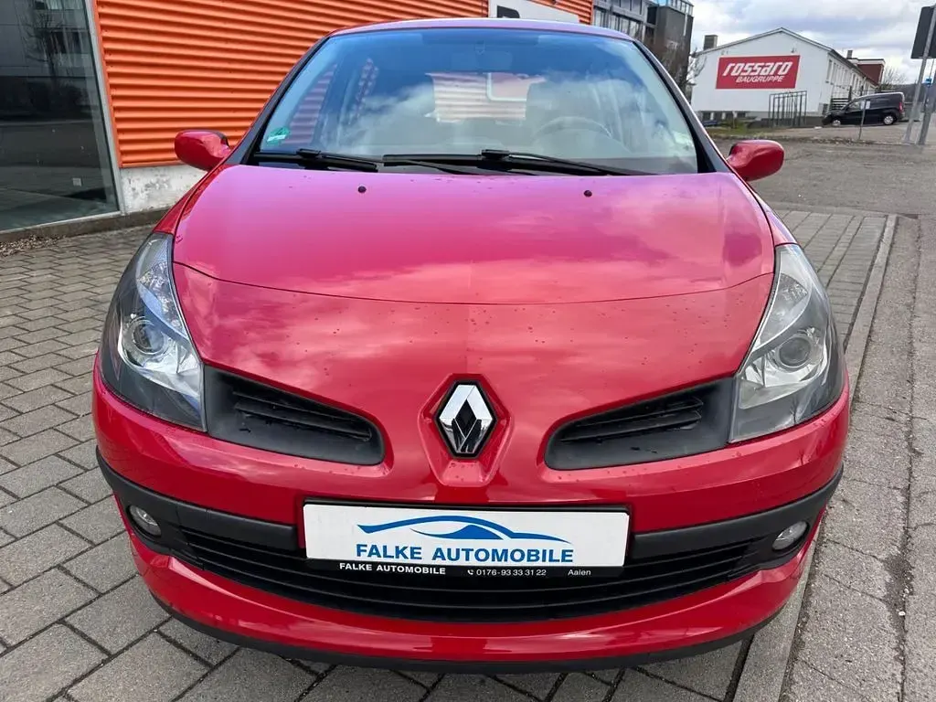 Gebraucht Renault Clio Dynamique 111 PS (81 kW) 2006 Rot Kleinwagen