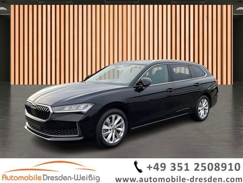 Onyxschwarz Gebraucht 2024 Skoda Superb Selection Kombi | 33.980 € (Fairer Preis) - Bild 1/3