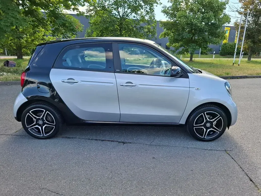 Gebraucht Smart ForFour 71 PS (52 kW) 2015 Silber Kleinwagen