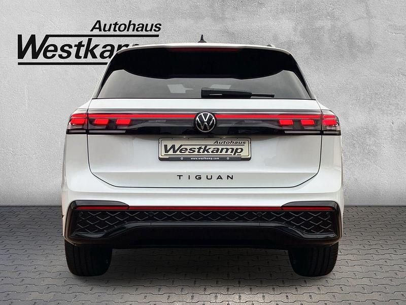 Gebraucht VW Tiguan Style 193 PS (141 kW) 2024 Oryxweiß perlmutteffekt SUV