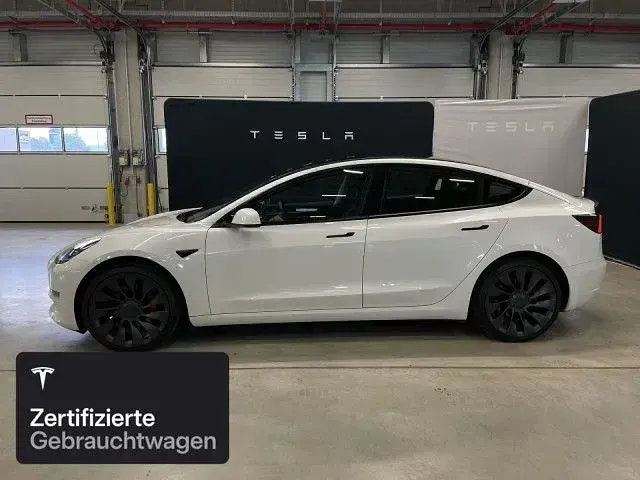 Usado Tesla Model 3 Performance 377 kW (513 CV) 2022 Blanco Berlina
