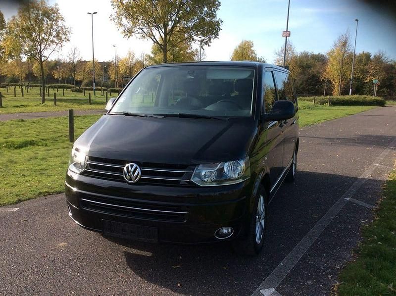 Second-hand VW T5 179 CP (131 kW) 2015 Negru Van