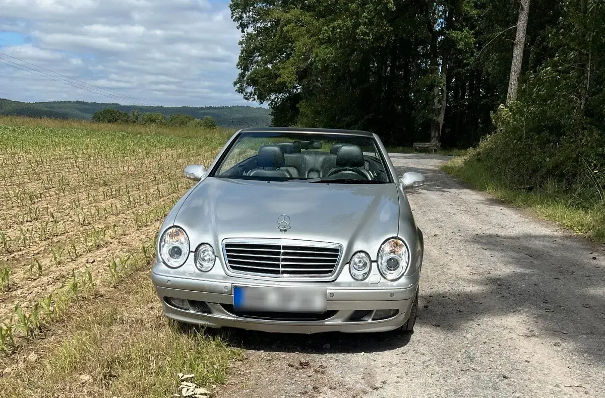 Gebraucht Mercedes CLK200 136 PS (100 kW) 1999 Silber Cabrio