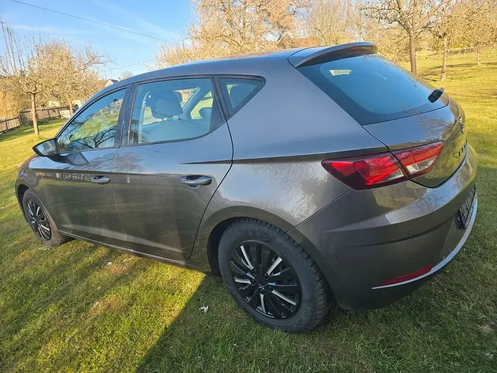 Usata Seat Leon Style 110 CV (80 kW) 2017 Grigio Berlina
