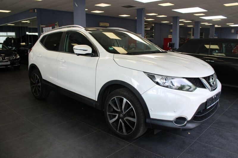 Weiß Gebraucht 2017 Nissan Qashqai 360º SUV | 14.980 € (Fairer Preis) - Bild 1/4