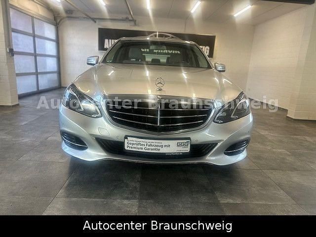 Second-hand Mercedes E200 136 CP (100 kW) 2013 Argintiu Berlinǎ