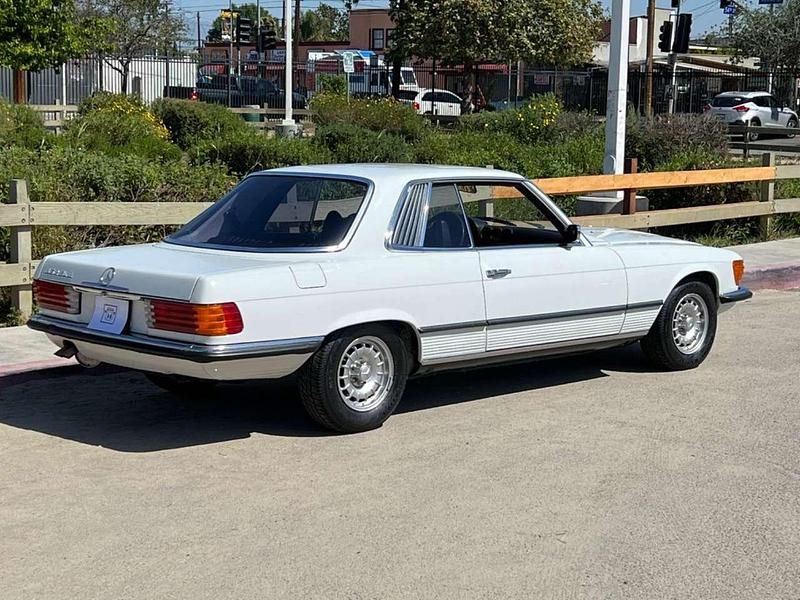 Gebraucht Mercedes SLC450 190 PS (139 kW) 1973 Weiß Coupé