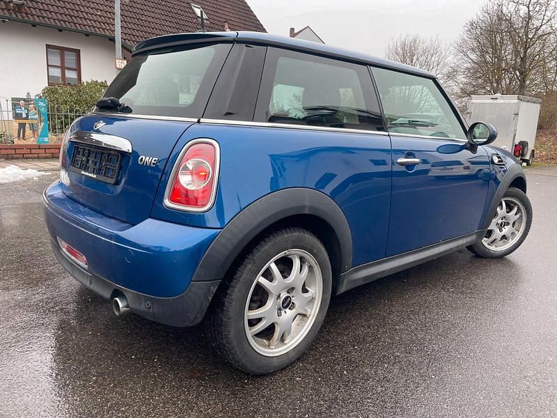 Gebraucht Mini ONE 98 PS (72 kW) 2012 Blau Kleinwagen