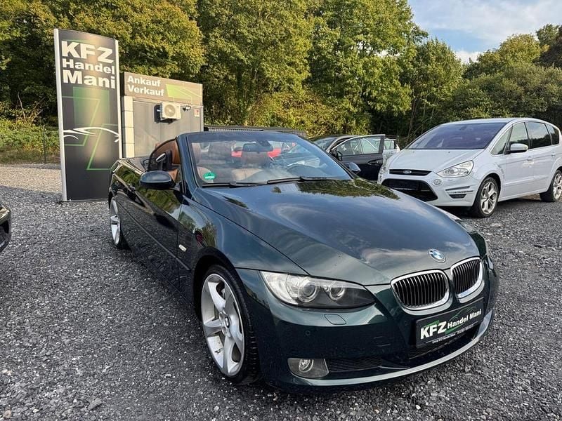 Grün Gebraucht 2008 BMW 330 Cabriolet Shadowline Cabrio | 14.990 € (Guter Preis) - Bild 1/4