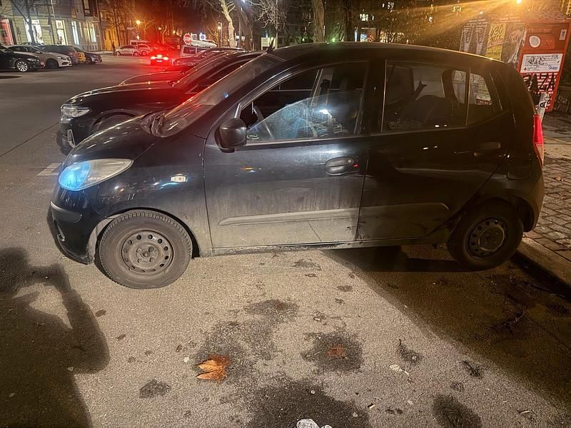 Gebraucht Hyundai i10 67 PS (49 kW) 2010 Schwarz Kleinwagen