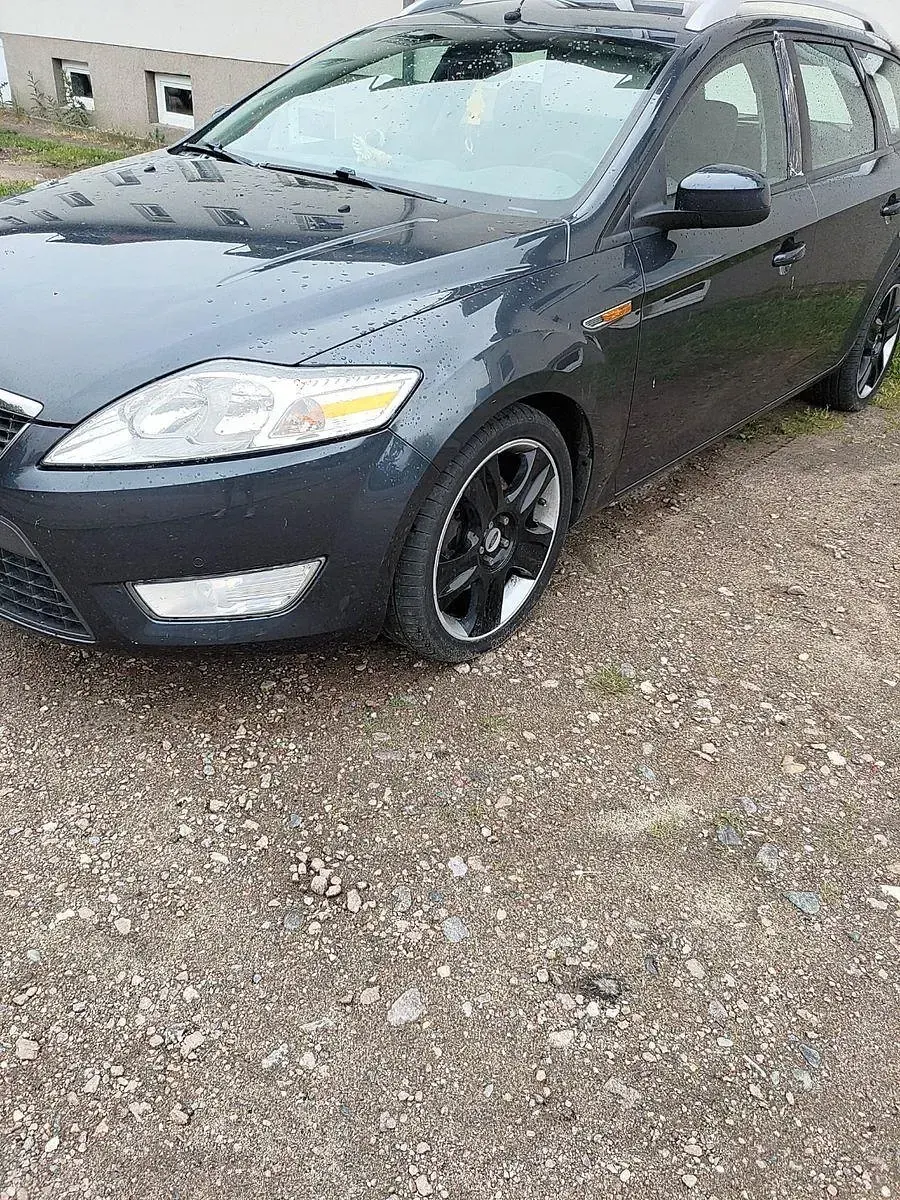 Gebraucht Ford Mondeo 140 PS (102 kW) 2009 Grau Kombi