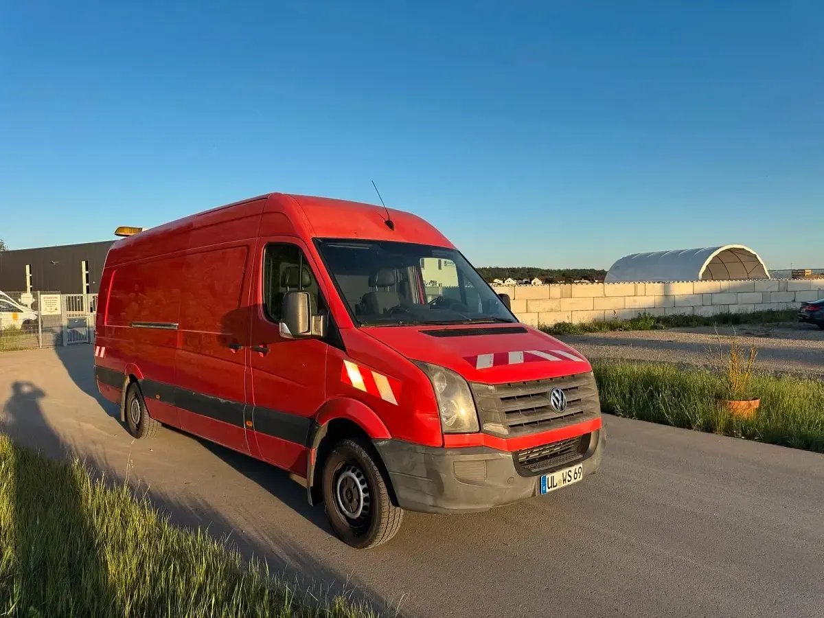 Gebraucht VW Crafter 136 PS (100 kW) 2013 Rot Van