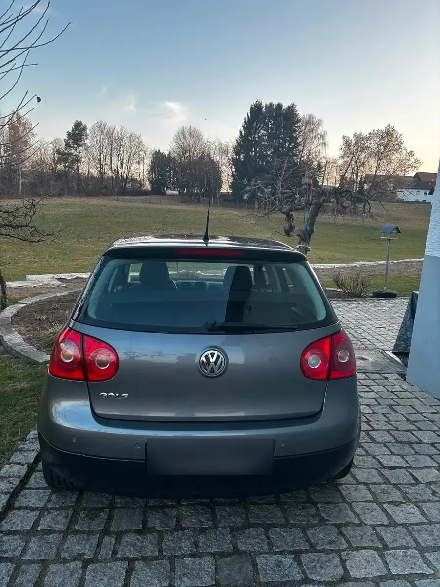 Używany VW Golf V Goal 80 KM (58 kW) 2007 Szary Hatchback
