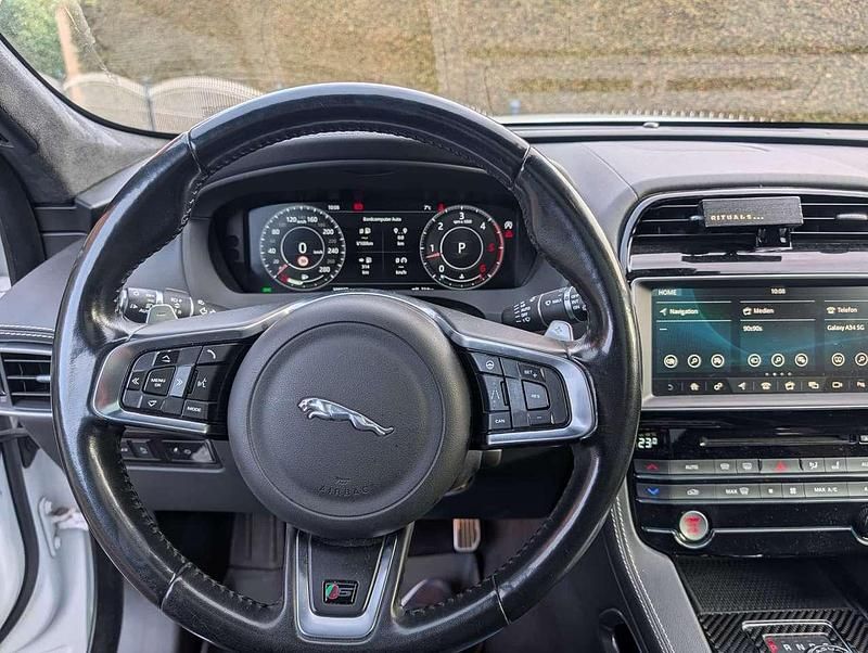 Gebraucht Jaguar F-Pace S 300 PS (220 kW) 2019 Weiß SUV