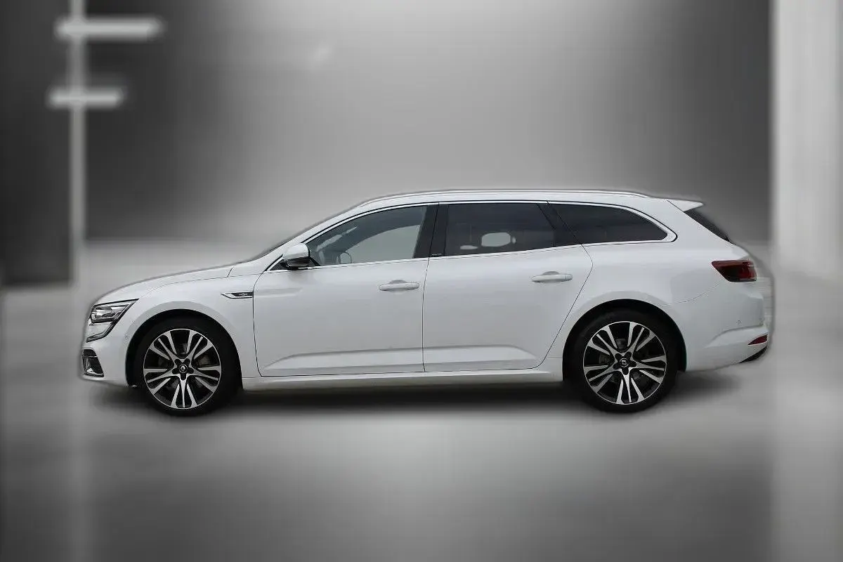 Gebraucht Renault Talisman GrandTour Initiale Paris 224 PS (164 kW) 2021 Weiß metallic Kombi