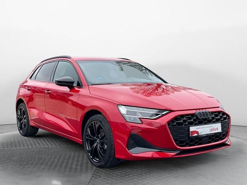 Używany Audi A3 Advanced 116 KM (85 kW) 2025 Czerwony Sedan/Limuzyna