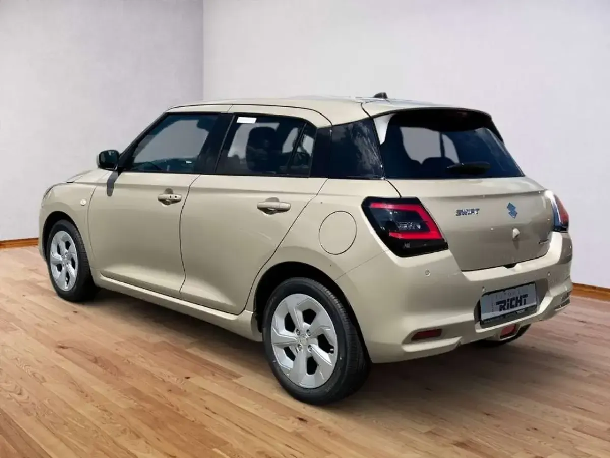 Neu Suzuki Swift Comfort 82 PS (60 kW) 2026 Caravan ivory Kleinwagen