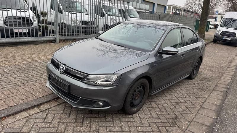 Gebraucht VW Jetta Highline 150 PS (110 kW) 2013 Grau Limousine