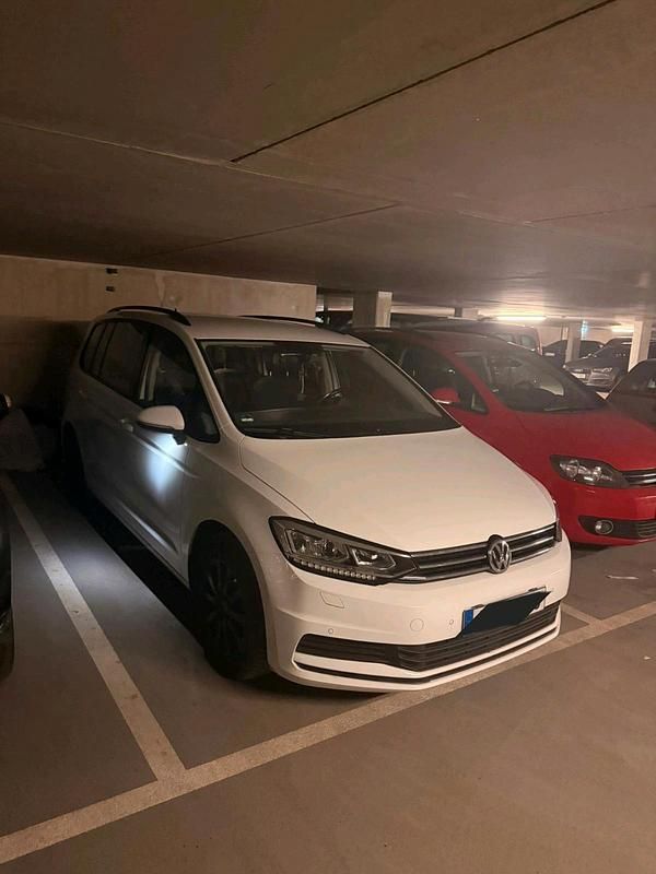 Gebraucht VW Touran 150 PS (110 kW) 2016 Weiß Van / Kleinbus