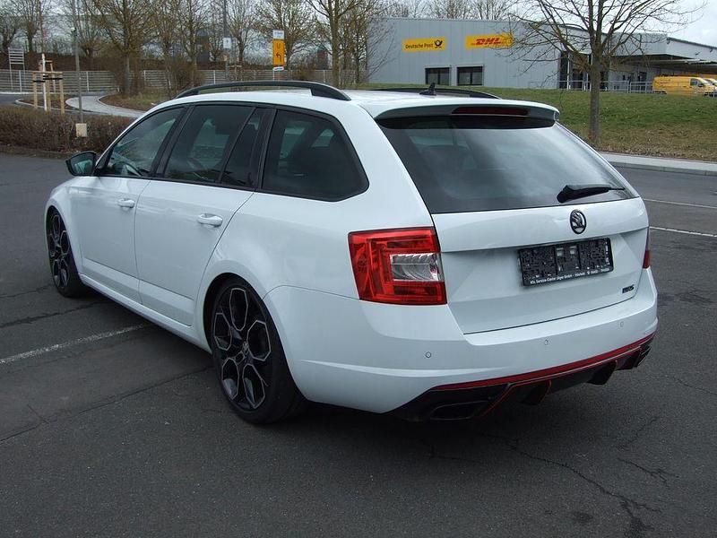 Gebraucht Skoda Octavia RS 230 PS (169 kW) 2016 Weiß Kleinwagen