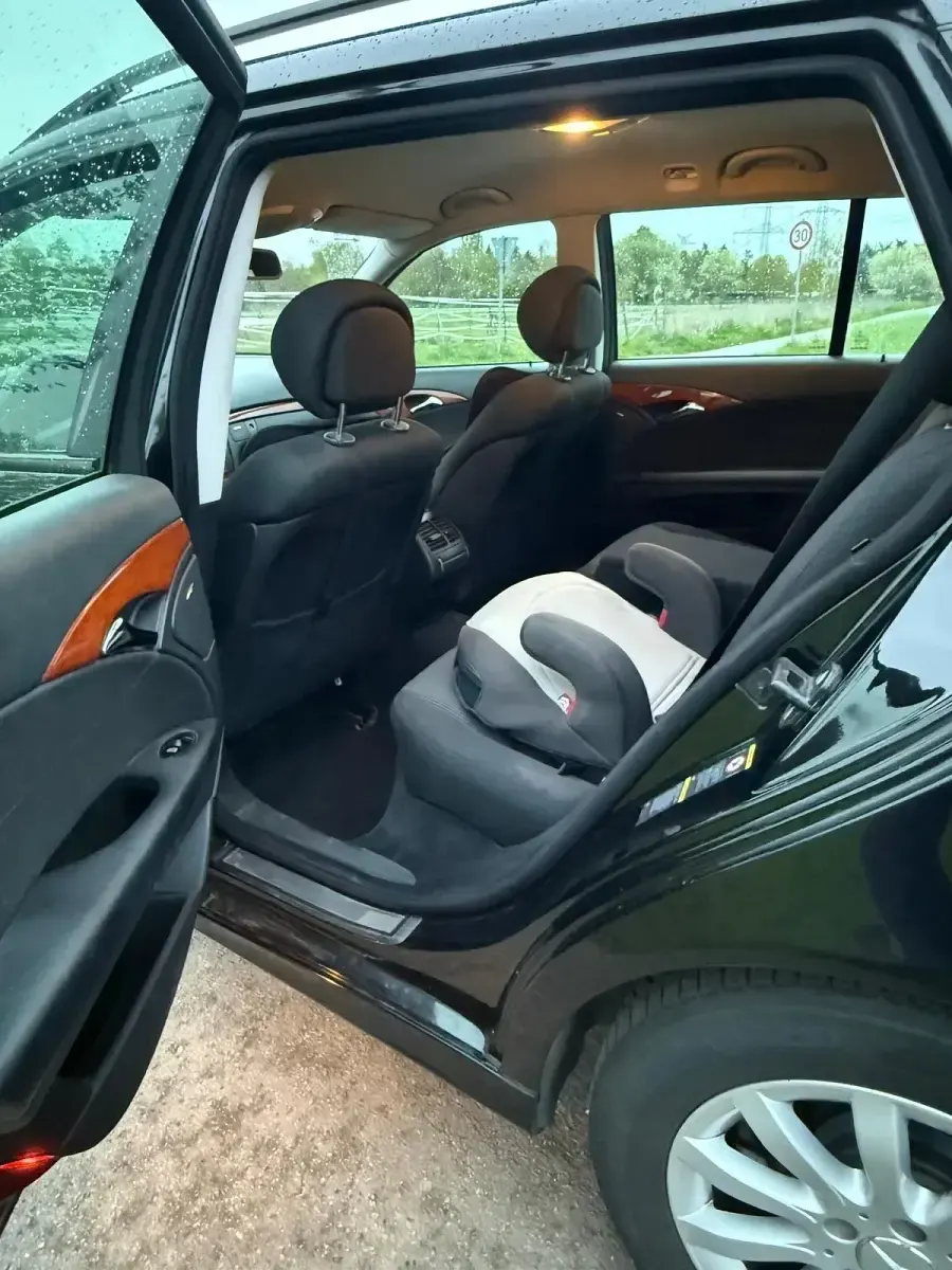 Gebraucht Mercedes E220 170 PS (125 kW) 2007 Schwarz Kombi