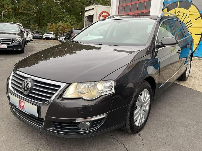 Gebraucht 2011 VW Passat Highline Limousine | 6.990 € (Guter Preis) - Bild 1/4