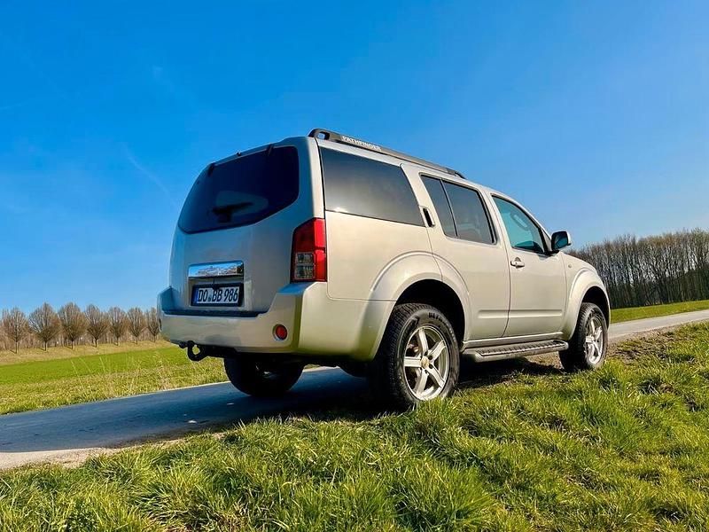 Gebraucht Nissan Pathfinder Premium Edition 171 PS (125 kW) 2006 Silber SUV