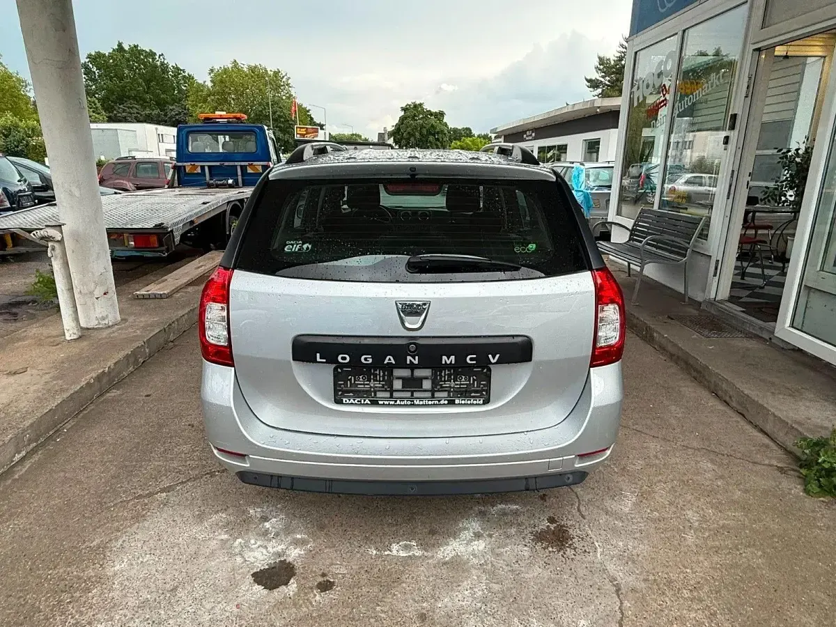 Gebraucht Dacia Logan 90 PS (66 kW) 2014 Silber Kombi