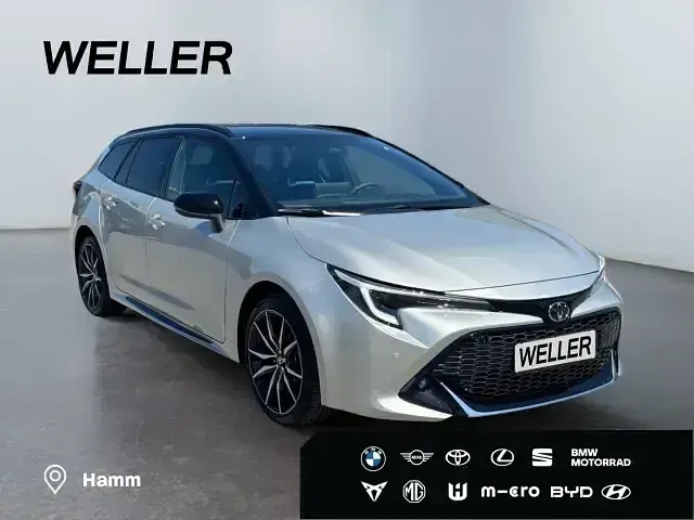 Neu Toyota Corolla Sport 179 PS (131 kW) 2026 Precious silver / black mica (silber) Kombi