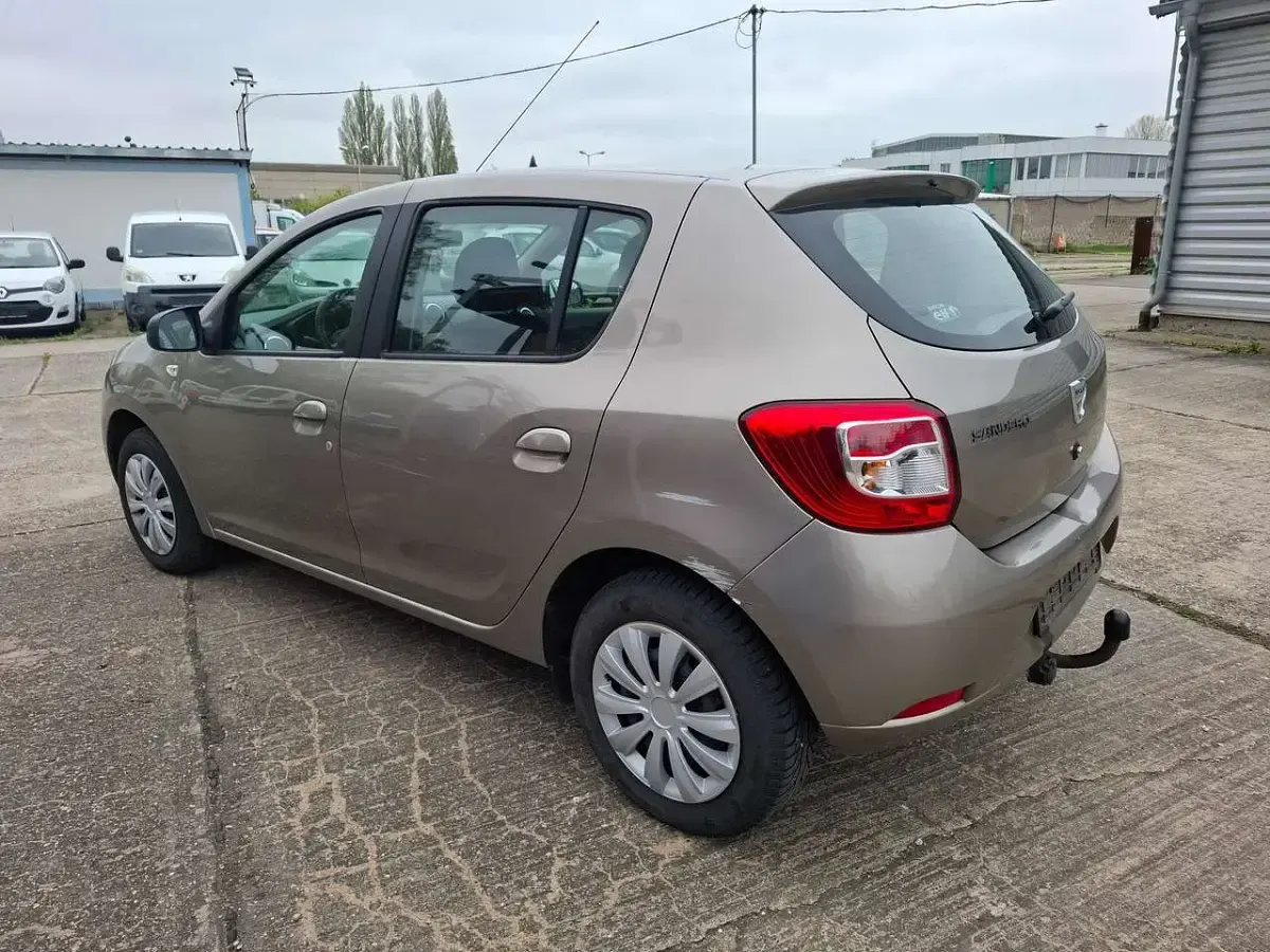 Gebraucht Dacia Sandero 90 PS (66 kW) 2015 Stone Limousine