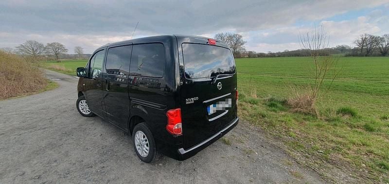 Gebraucht Nissan NV200 110 PS (80 kW) 2011 Schwarz Van / Kleinbus