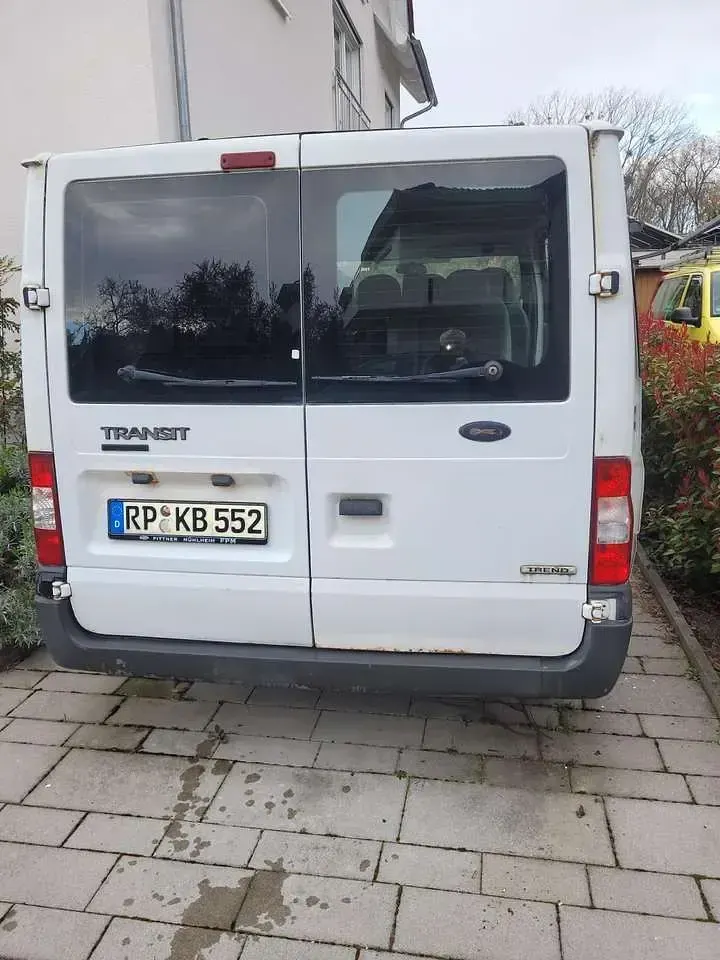 Gebraucht Ford 300 Trend 86 PS (63 kW) 2008 Weiß Kombi