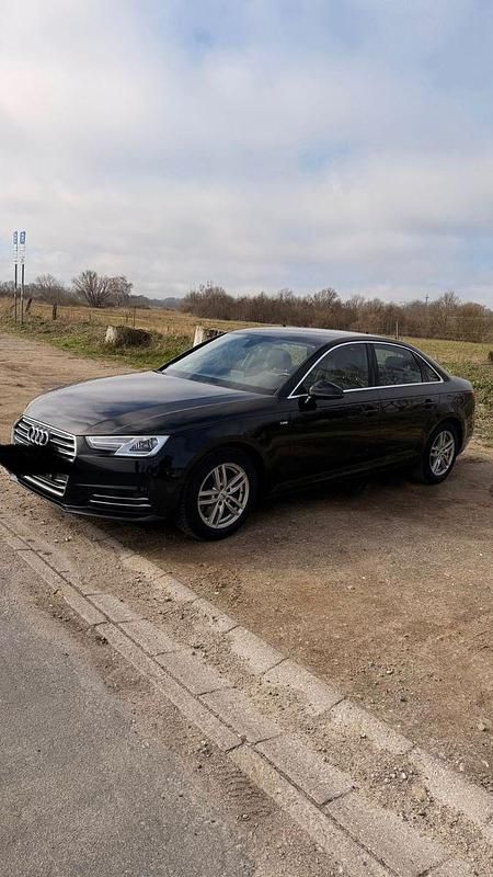 Gebraucht Audi A4 Sport 150 PS (110 kW) 2017 Schwarz Limousine