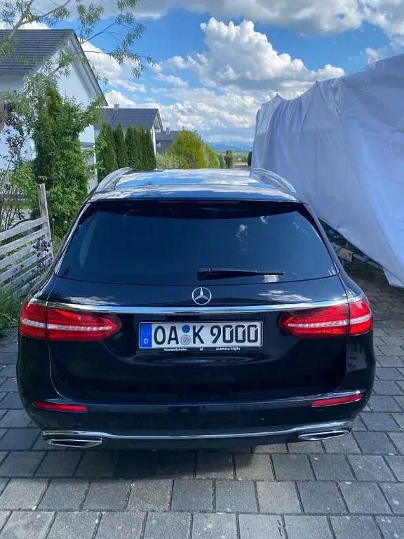 Gebraucht Mercedes E400 340 PS (250 kW) 2018 Schwarz Limousine