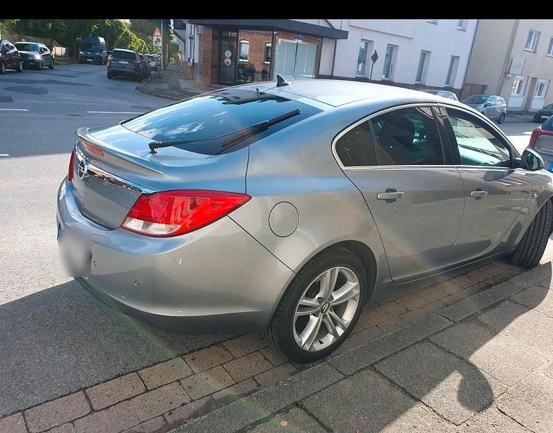 Gebraucht Opel Insignia 131 PS (96 kW) 2012 Grau Limousine