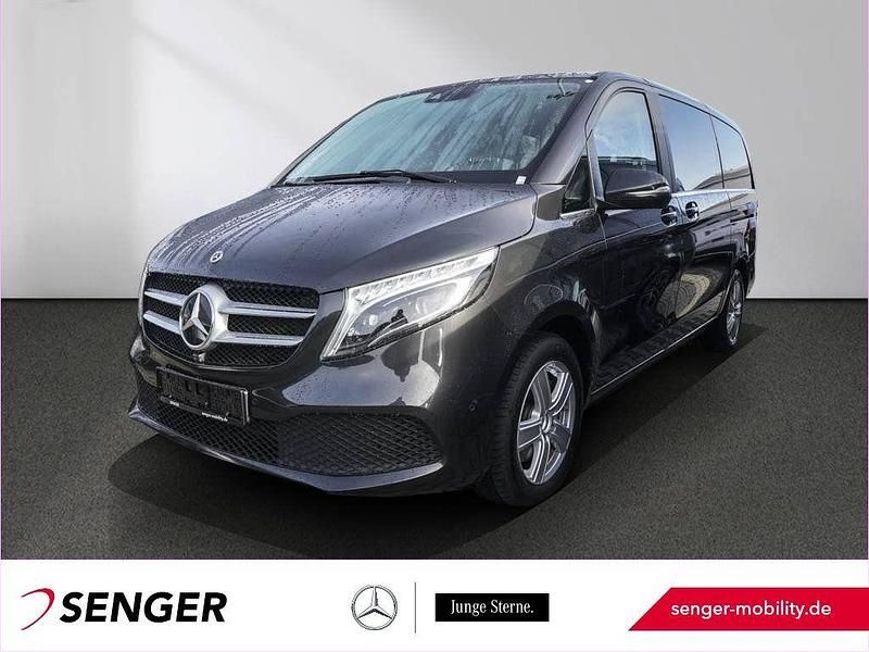 Graphitgrau Gebraucht 2021 Mercedes V250 Avantgarde Van / Kleinbus | 48.750 € (Fairer Preis) - Bild 1/4